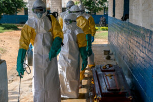 As Ebola Spreads, Scientists Race to Find Vaccines and Treatments