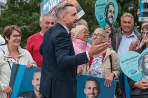 German Far-Right Surges, in Threat to Postwar Taboo on Extremists in Power